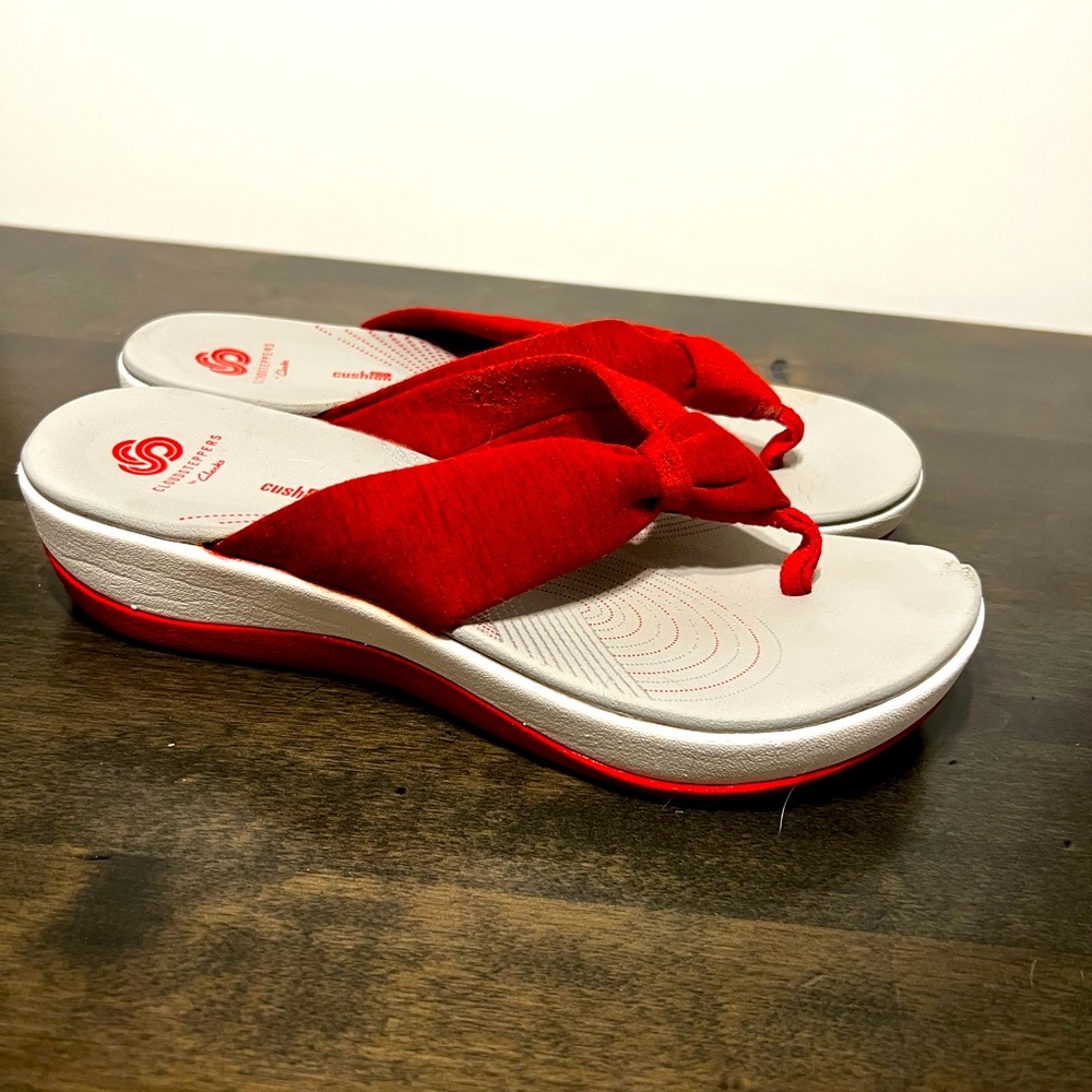 Clarks Cloudsteppers. Size 8.
